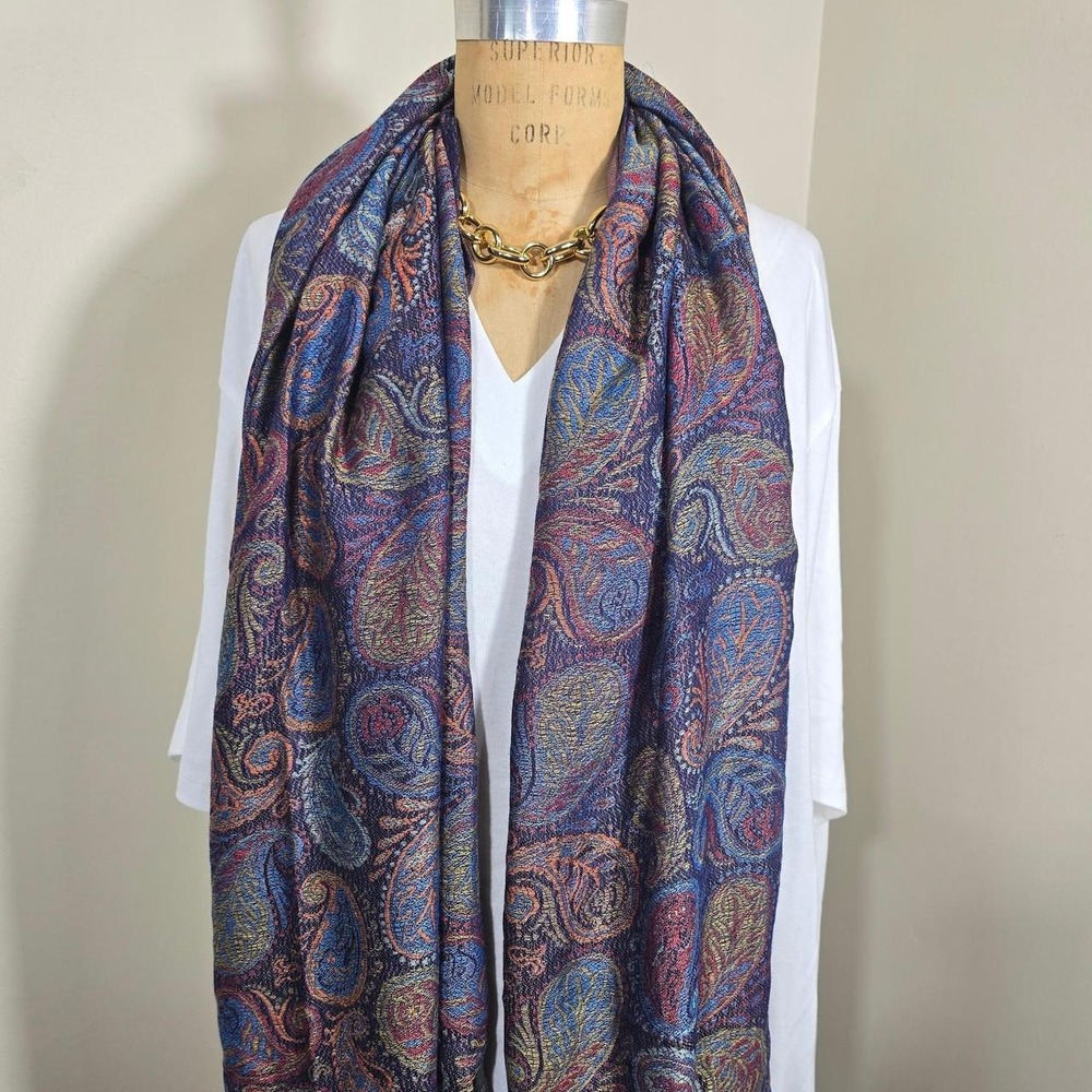 Multicolor paisley woven scarf with fringe